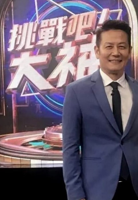 完整热瓜广州HM试衣间黑炮事件寂寞少妇和黑人小哥商城偷情表情好淫颜射吃精 - 黑料帝